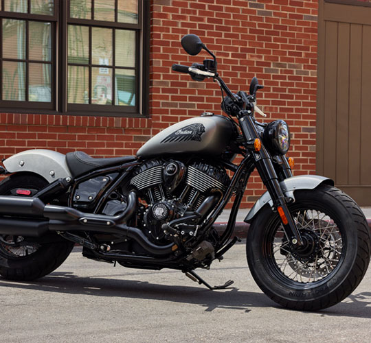Crni bobber dizajn